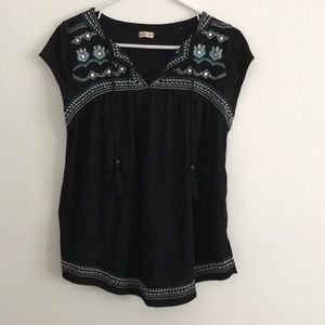 Cute embroidered tee